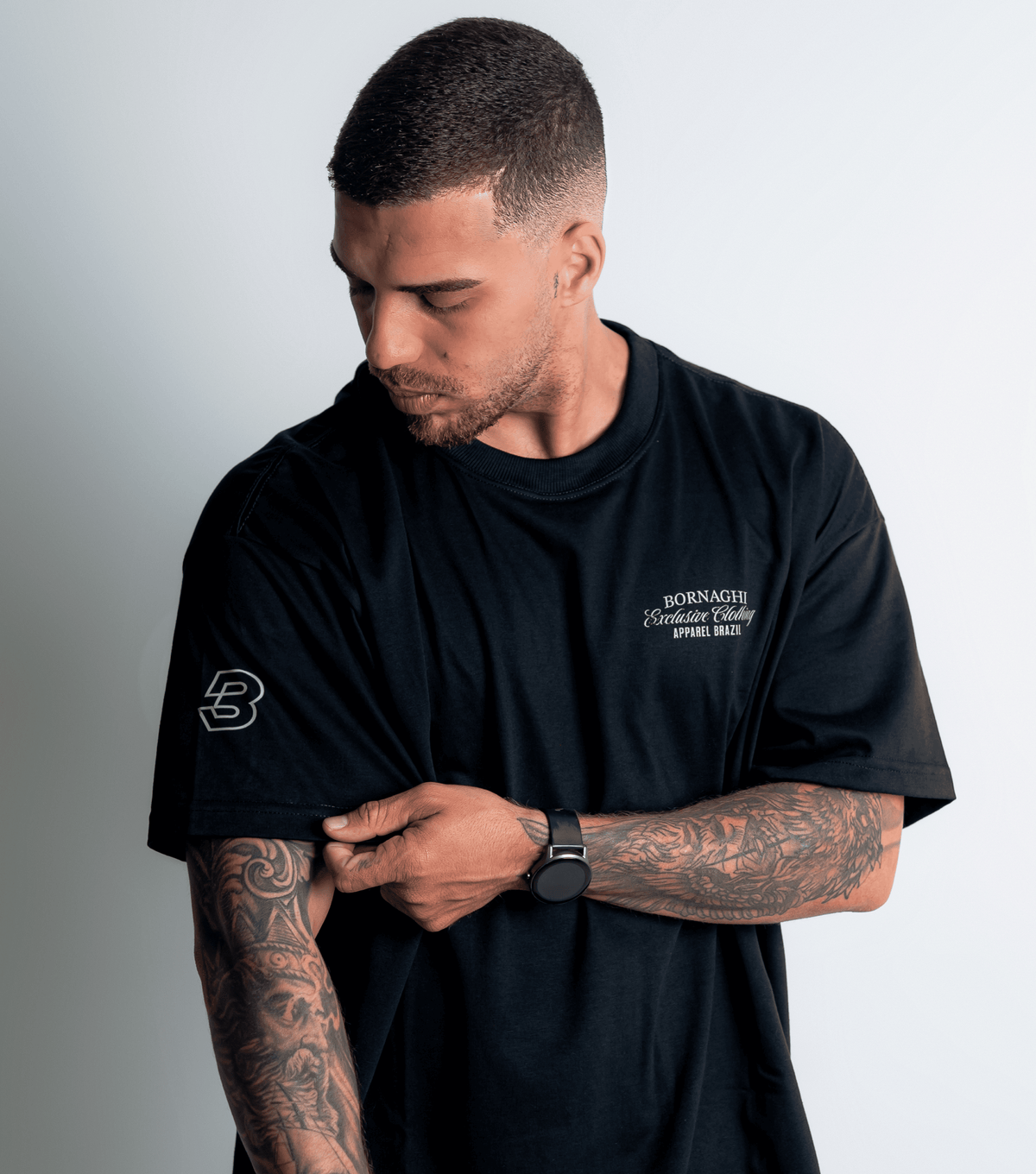 Camiseta Oversized Black logo Minimalista