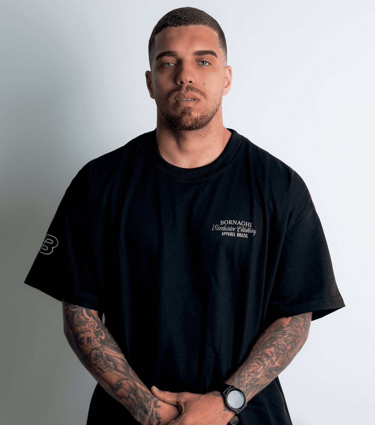 Camiseta Oversized Black logo Minimalista